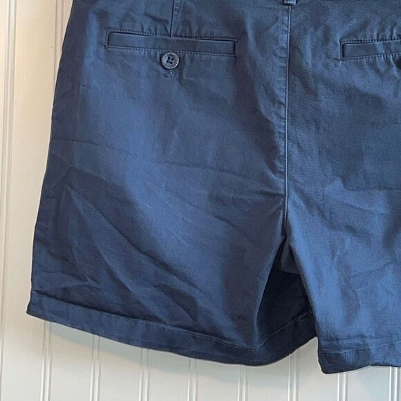 Eddie Bauer Flat Front Blue Bermuda Shorts With Side Slat Pockets Size 12 - Picture 8 of 10